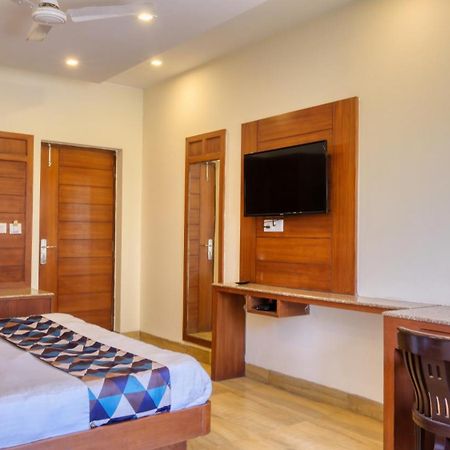 Basera Hotel Массури Экстерьер фото