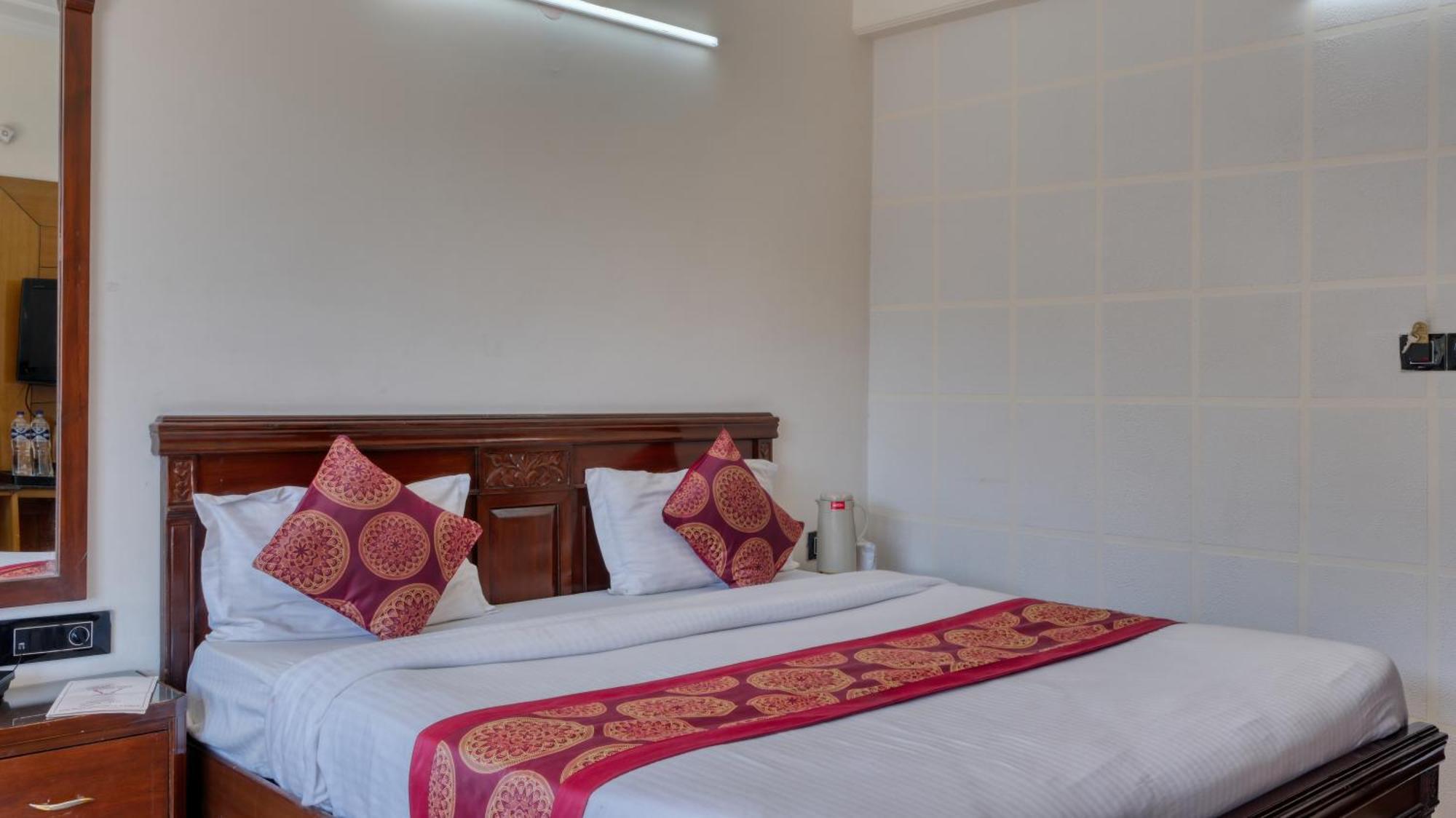 Basera Hotel Массури Экстерьер фото