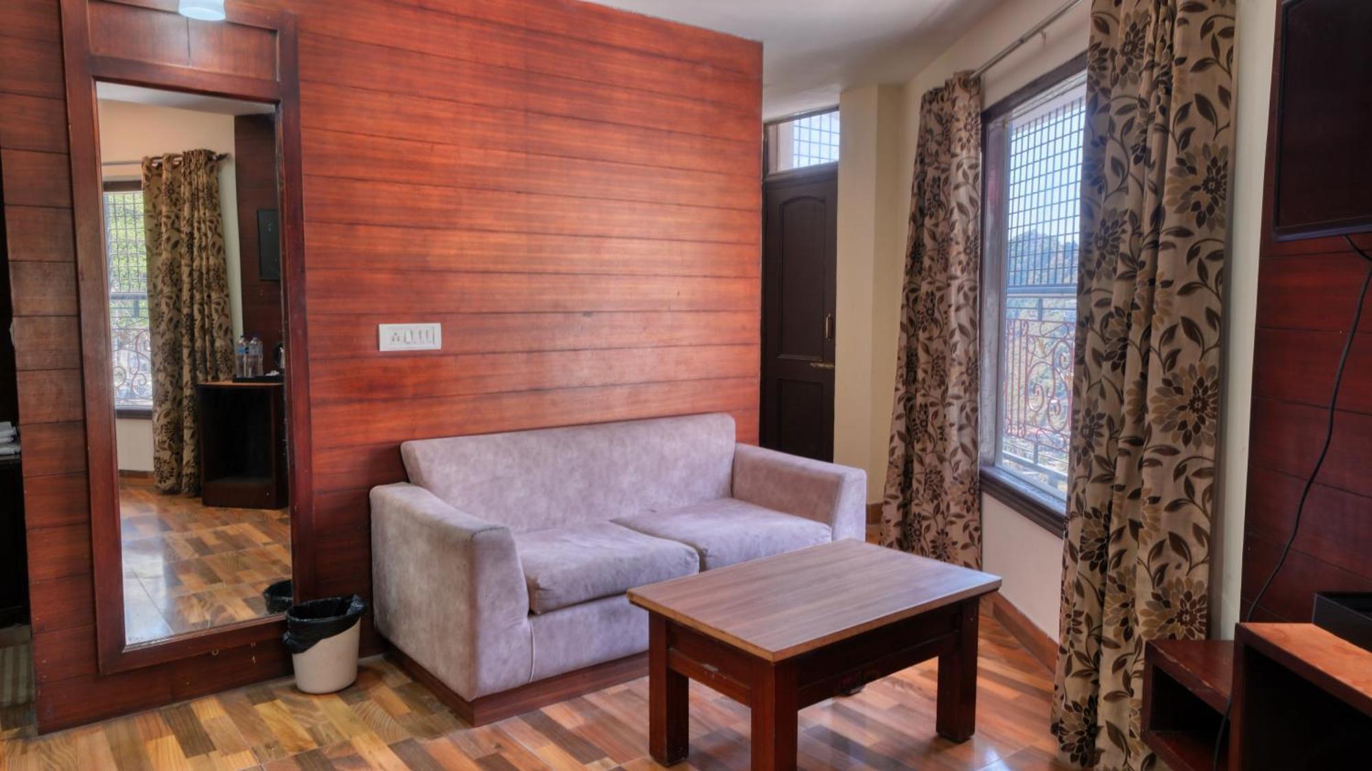 Basera Hotel Массури Экстерьер фото
