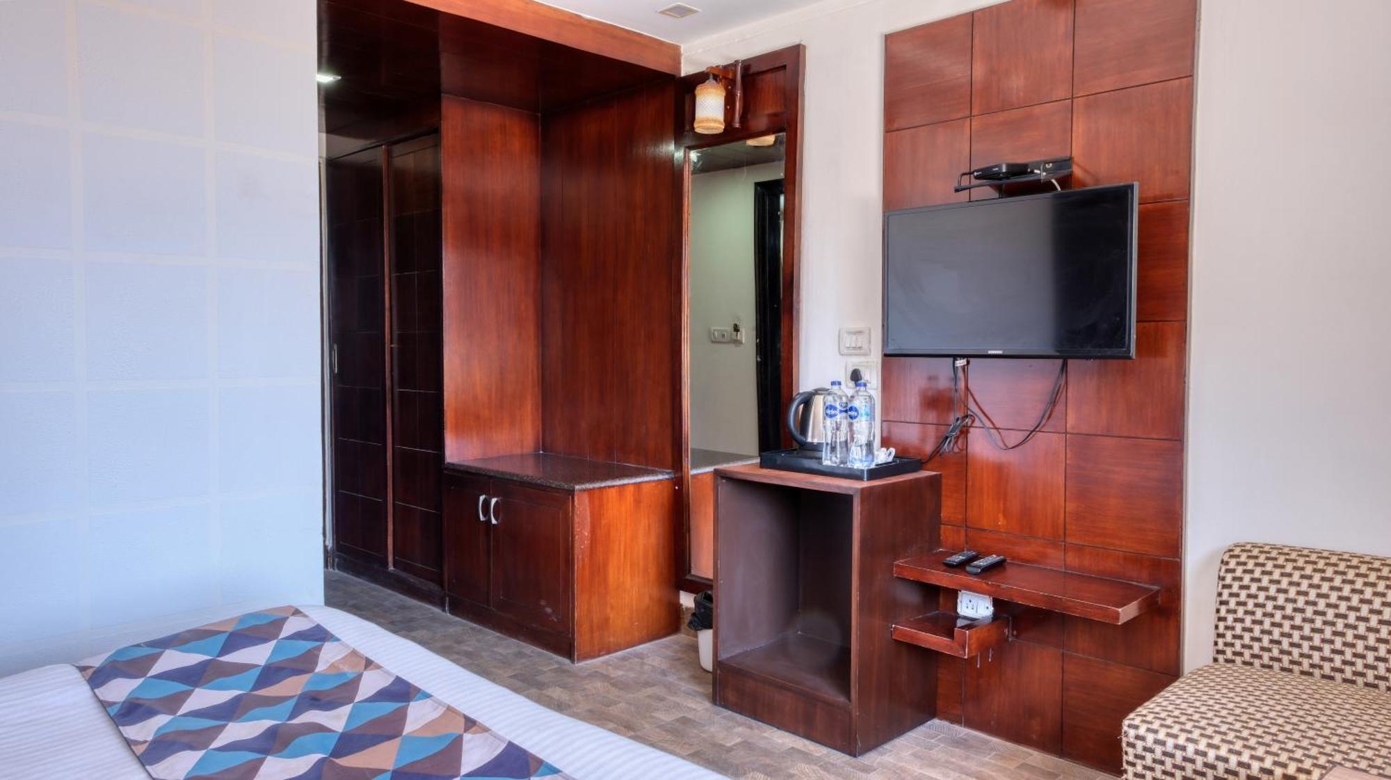 Basera Hotel Массури Экстерьер фото