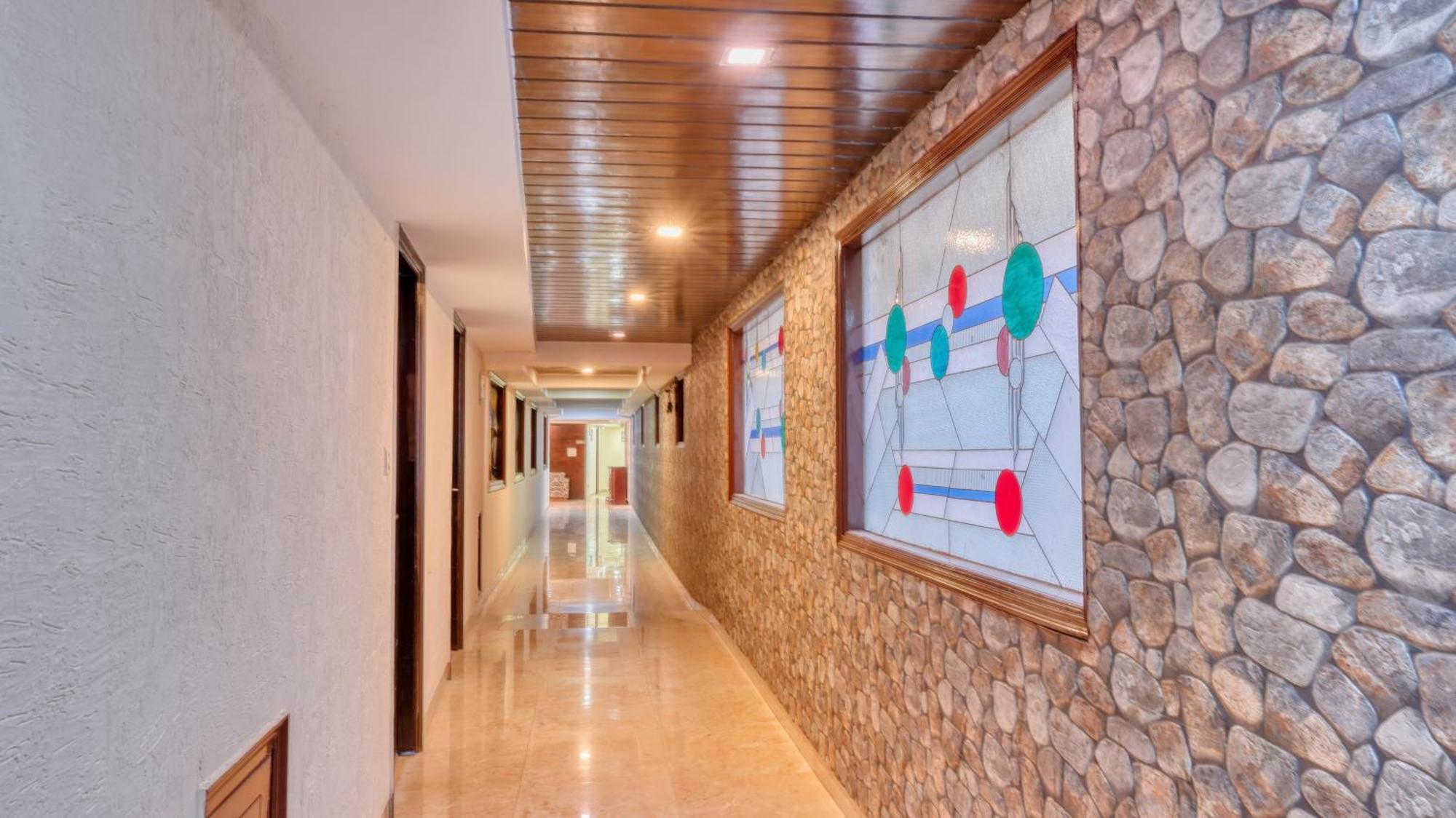 Basera Hotel Массури Экстерьер фото