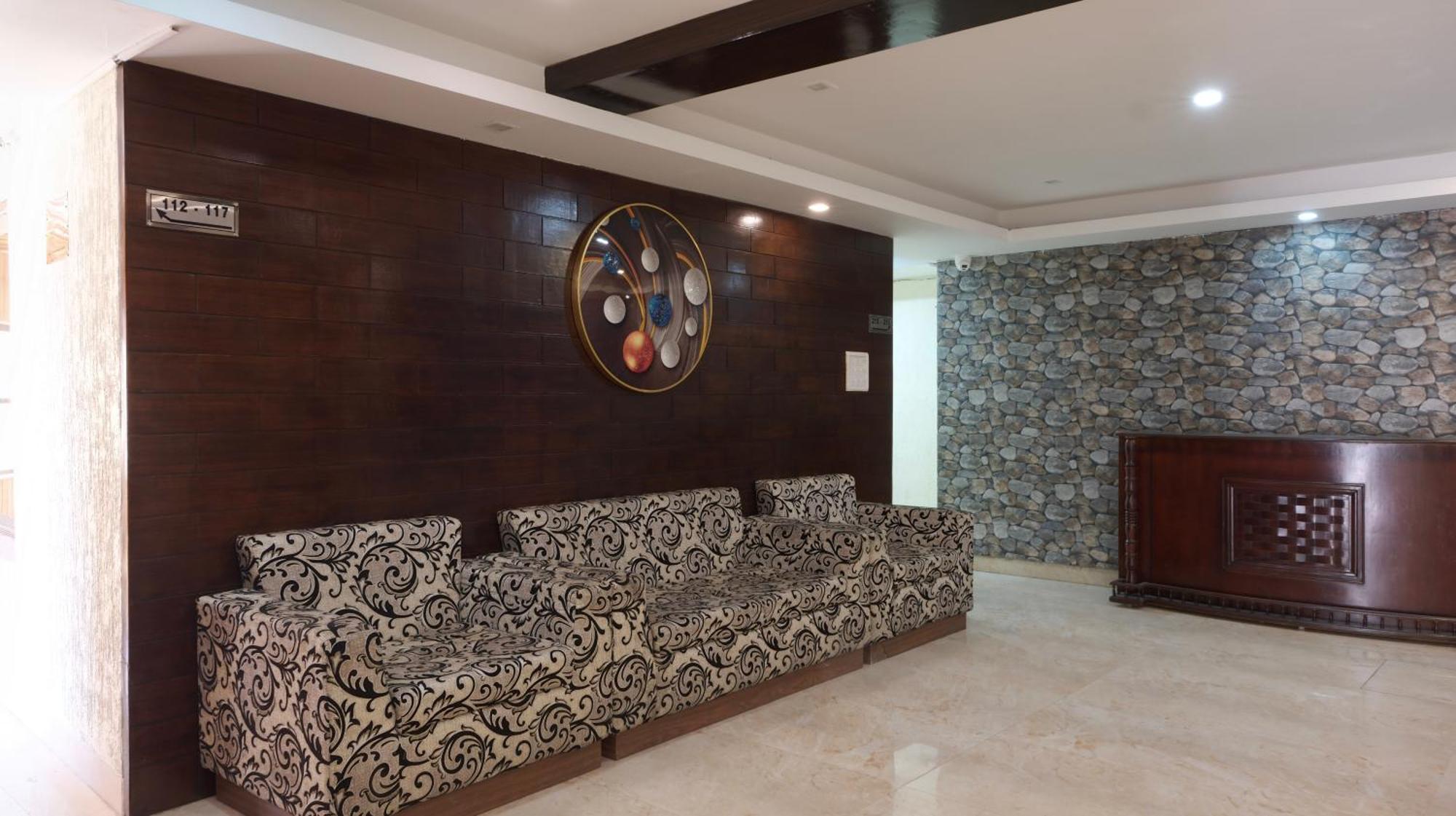 Basera Hotel Массури Экстерьер фото
