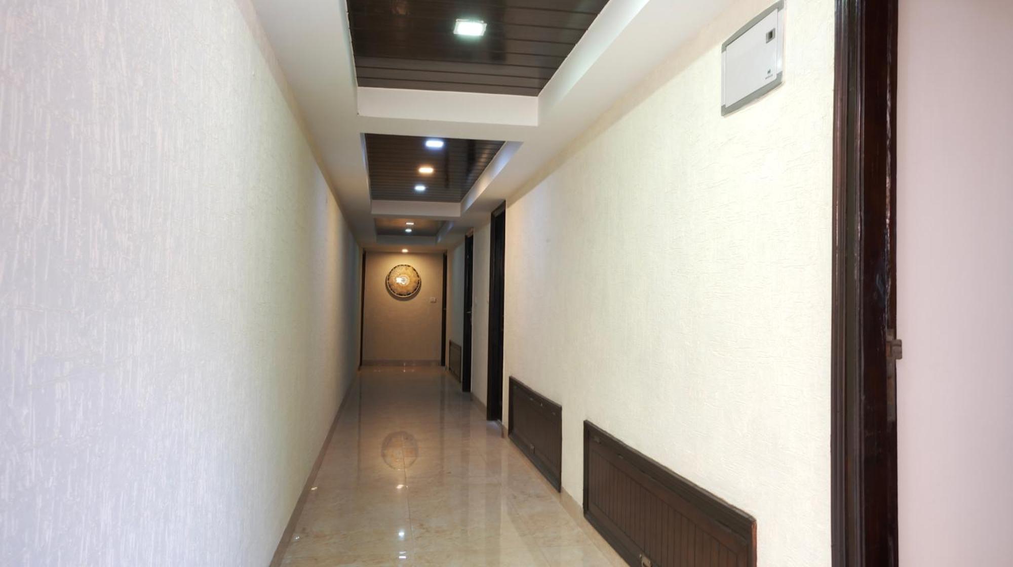 Basera Hotel Массури Экстерьер фото